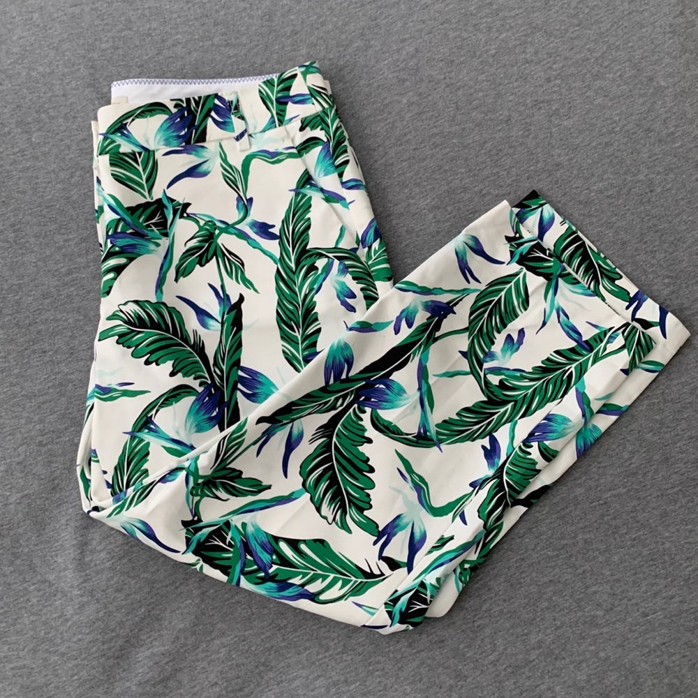 Palm Leaf Capri Pants